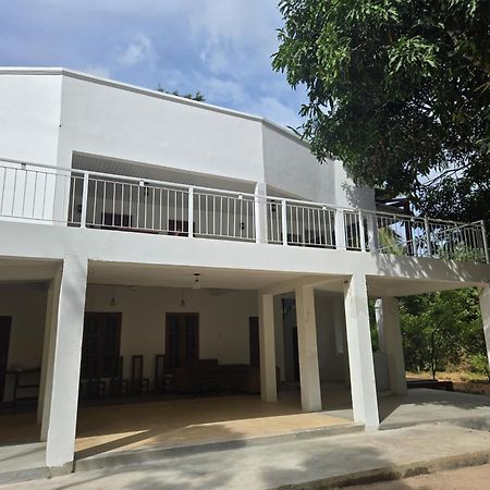 Wilpattu Corridor Leisure Hotel ภายนอก รูปภาพ